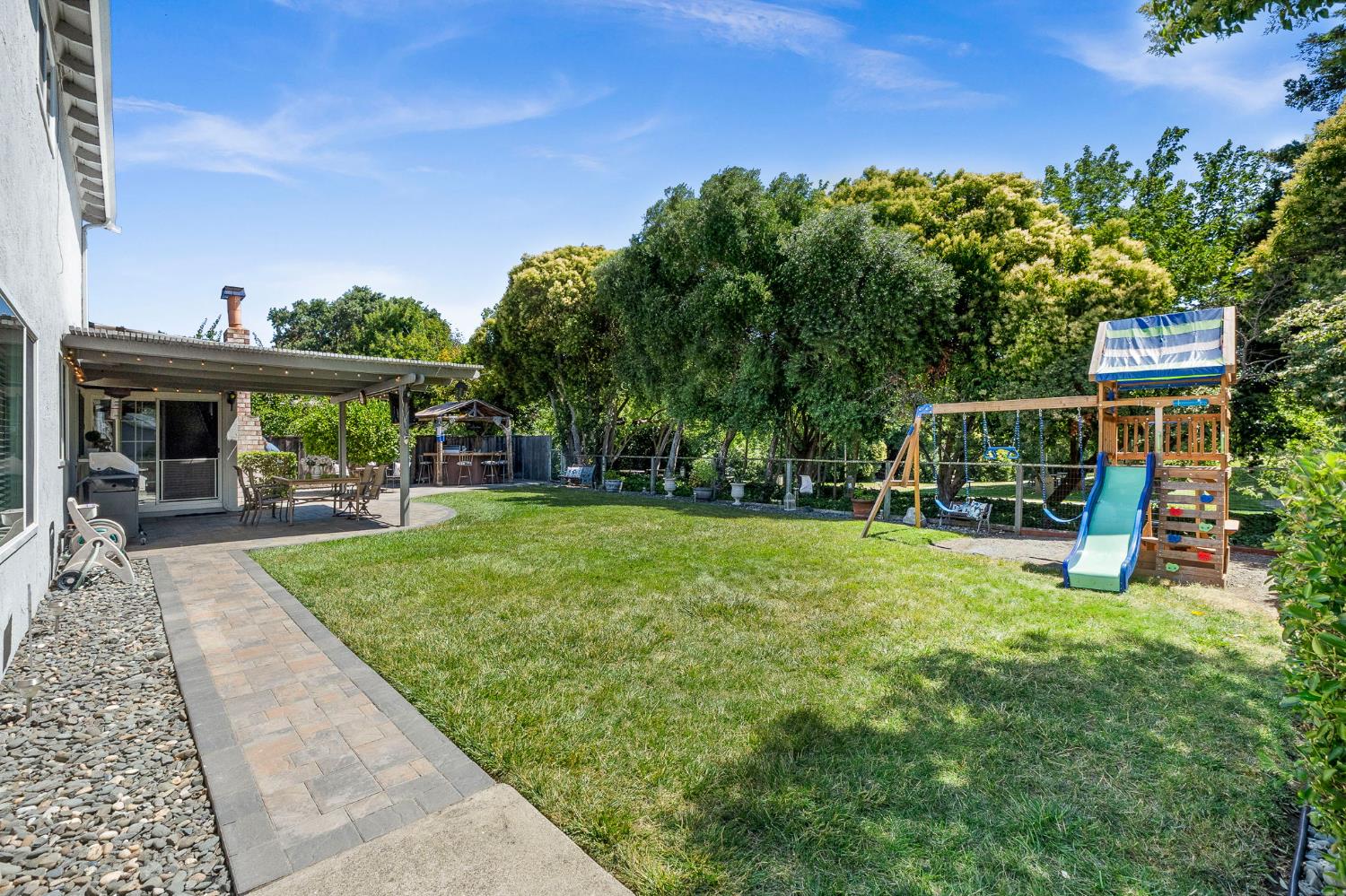 Detail Gallery Image 36 of 41 For 8107 Peppertree Rd, Dublin,  CA 94568 - 4 Beds | 2 Baths