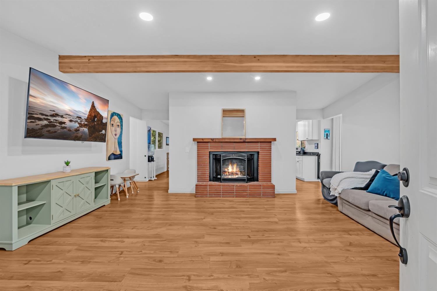 Detail Gallery Image 2 of 45 For 12191 Loma Rica Dr, Grass Valley,  CA 95945 - 3 Beds | 2 Baths