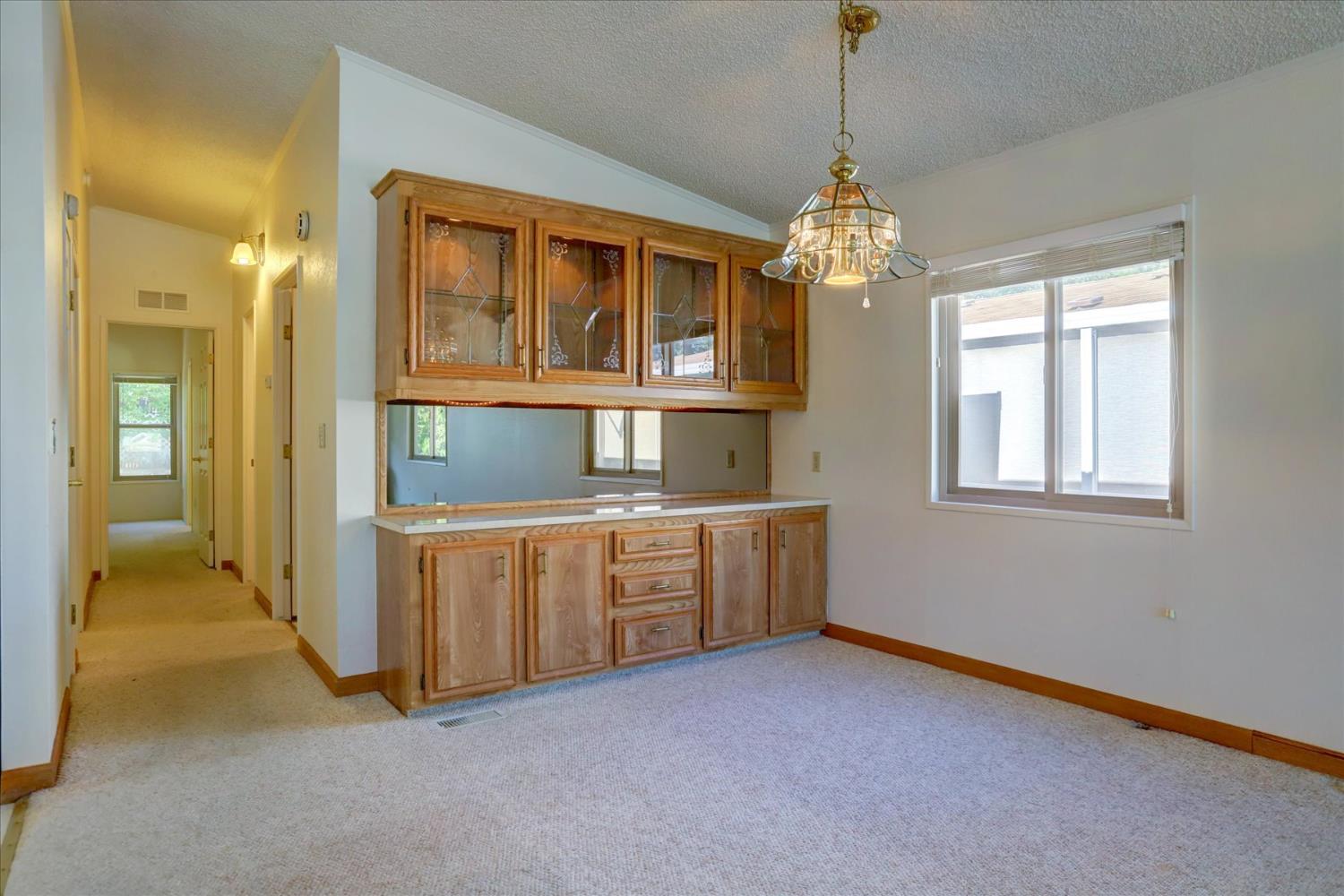 Detail Gallery Image 11 of 68 For 10046 Dalewood Way, Grass Valley,  CA 95949 - 2 Beds | 2 Baths