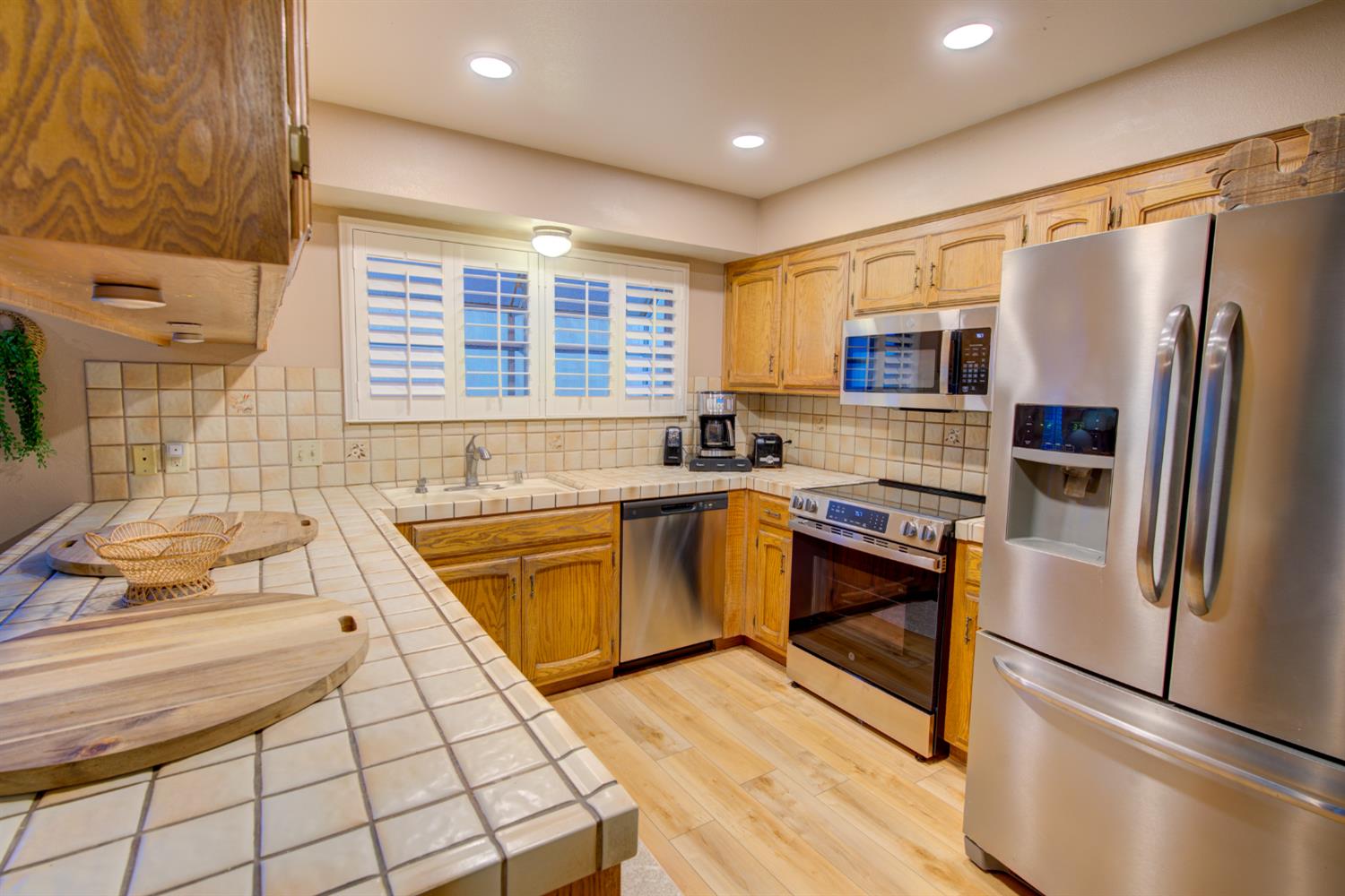 Detail Gallery Image 12 of 32 For 2133 Bennington Ct, Merced,  CA 95340 - 3 Beds | 2 Baths