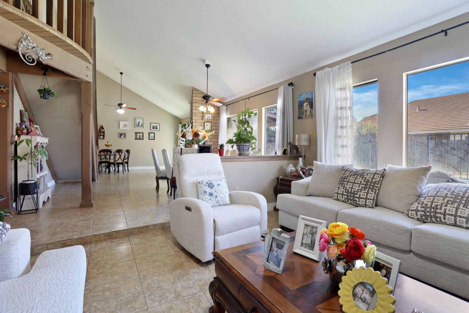 Detail Gallery Image 12 of 47 For 2300 Senimi Cir, Ceres,  CA 95307 - 4 Beds | 3 Baths