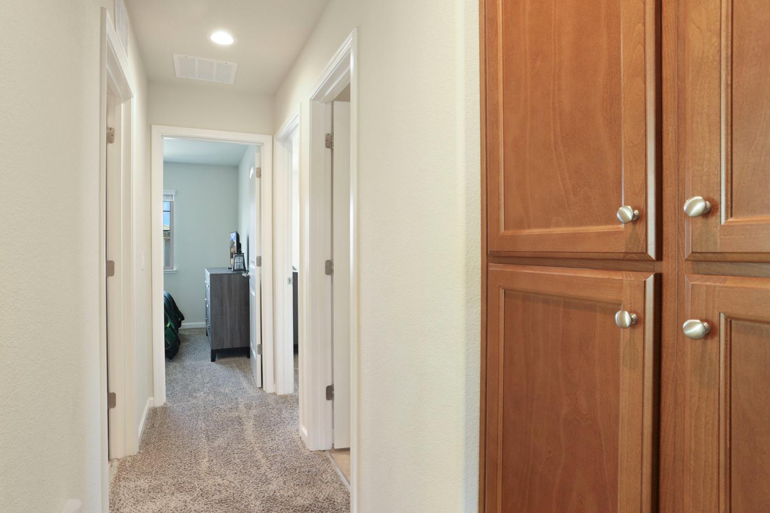 Detail Gallery Image 25 of 33 For 1540 Aspire Way, Modesto,  CA 95356 - 5 Beds | 2/1 Baths
