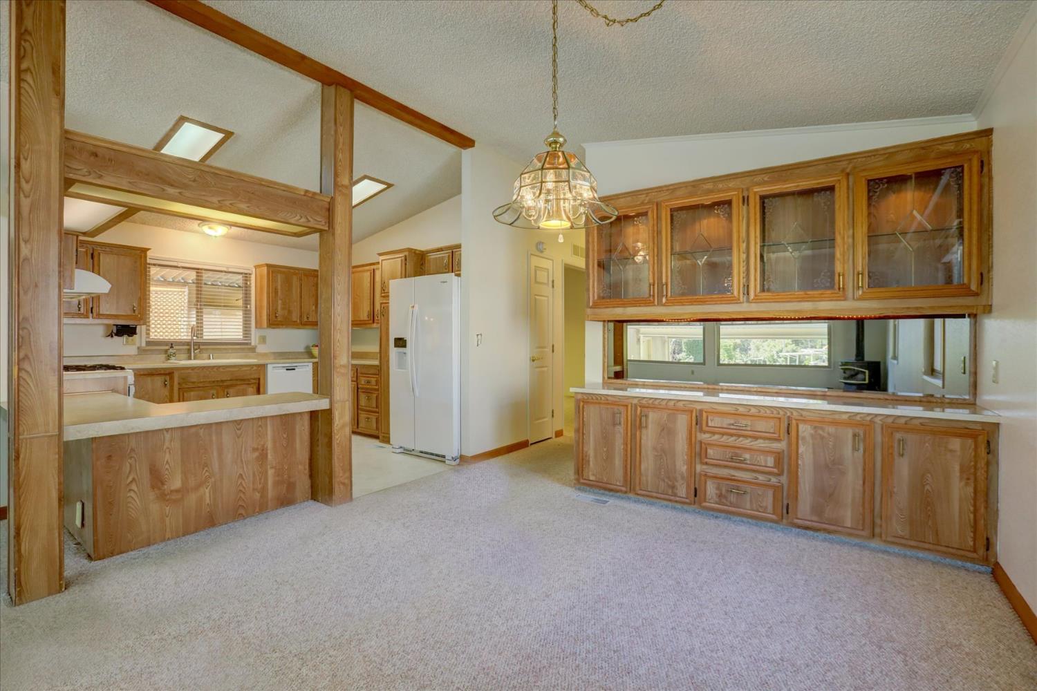Detail Gallery Image 9 of 68 For 10046 Dalewood Way, Grass Valley,  CA 95949 - 2 Beds | 2 Baths