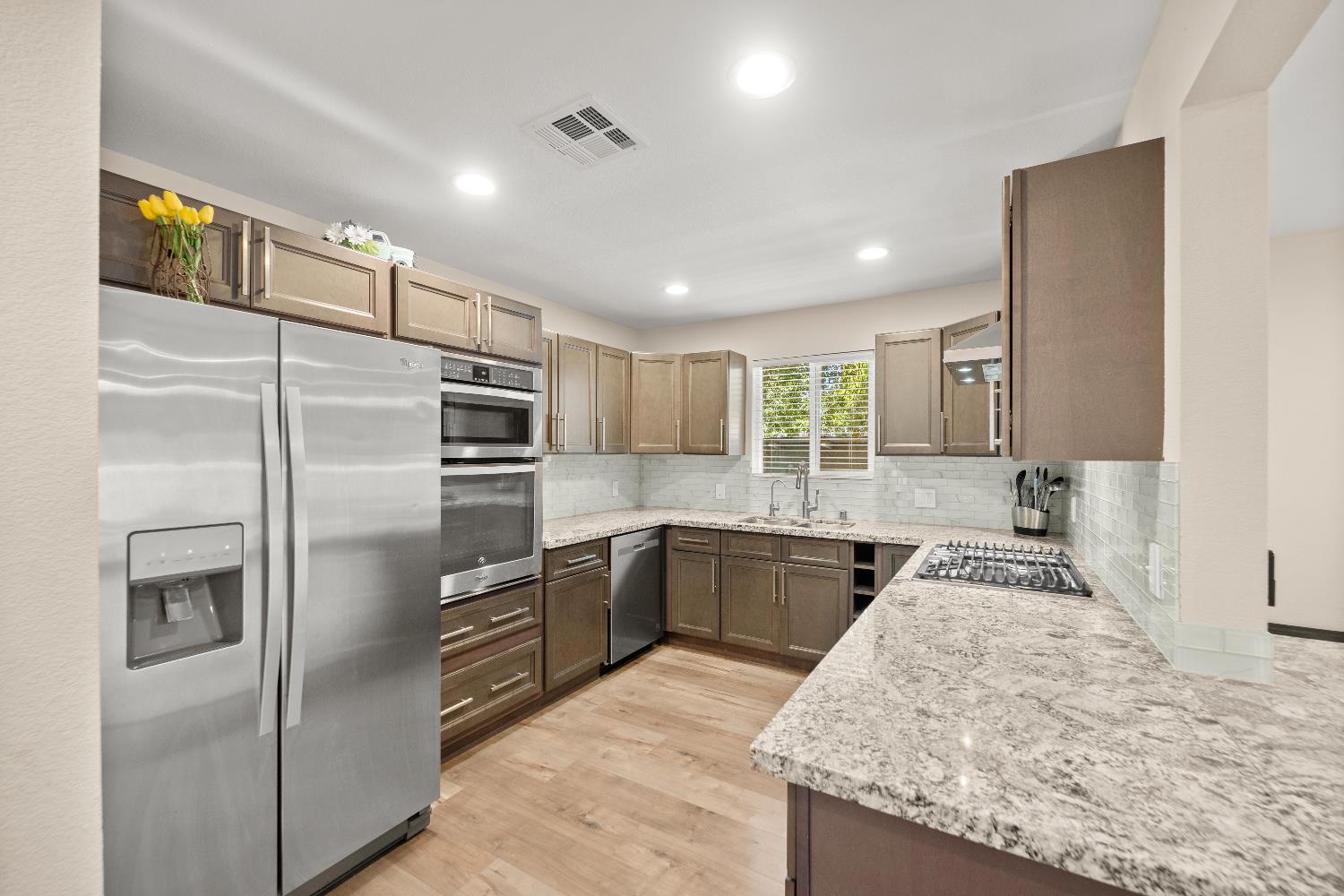 Detail Gallery Image 17 of 60 For 6936 Kon Tiki Dr, Orangevale,  CA 95662 - 4 Beds | 2/1 Baths