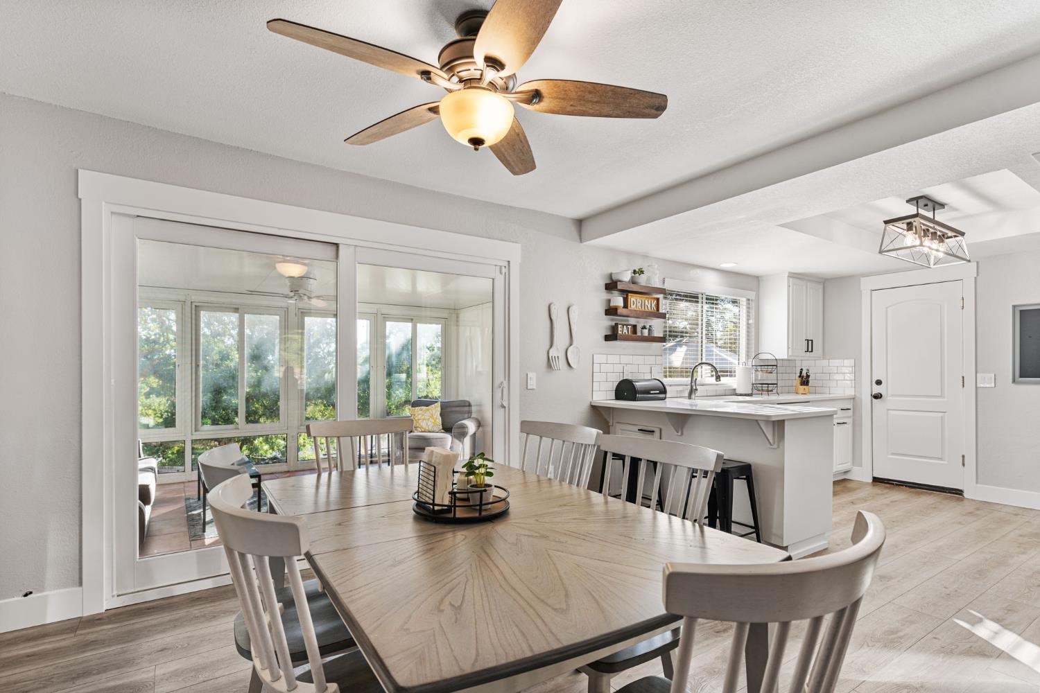 Detail Gallery Image 4 of 29 For 3960 Rustic Rd, Cameron Park,  CA 95682 - 3 Beds | 2 Baths