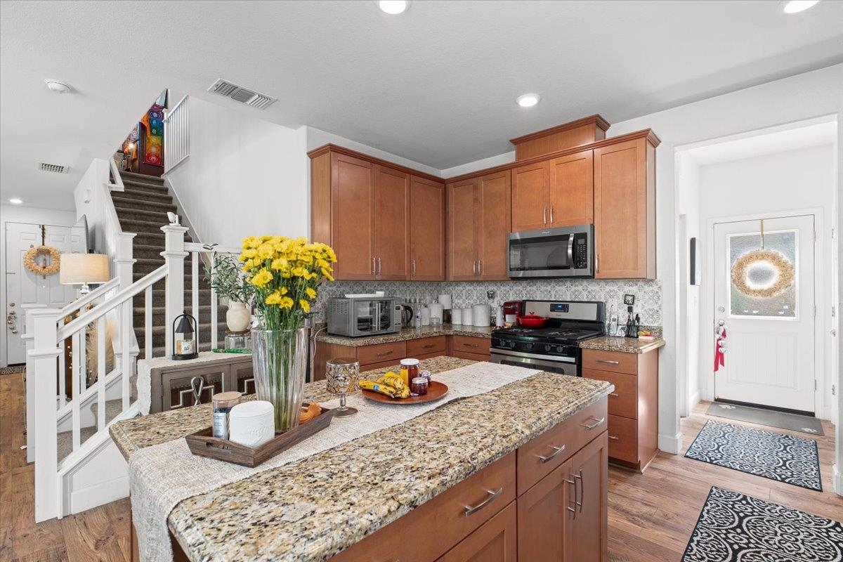 Detail Gallery Image 17 of 38 For 5753 Cornerstone Dr, Riverbank,  CA 95367 - 3 Beds | 2/1 Baths