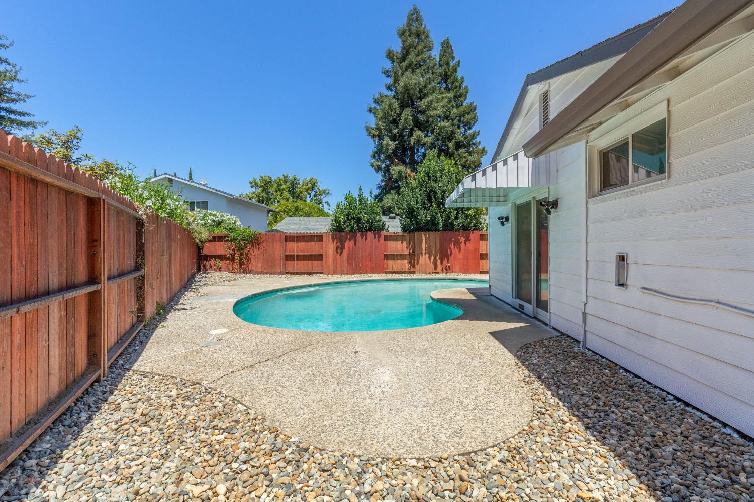 Detail Gallery Image 36 of 40 For 2537 Warrego Way, Sacramento,  CA 95826 - 4 Beds | 2/1 Baths