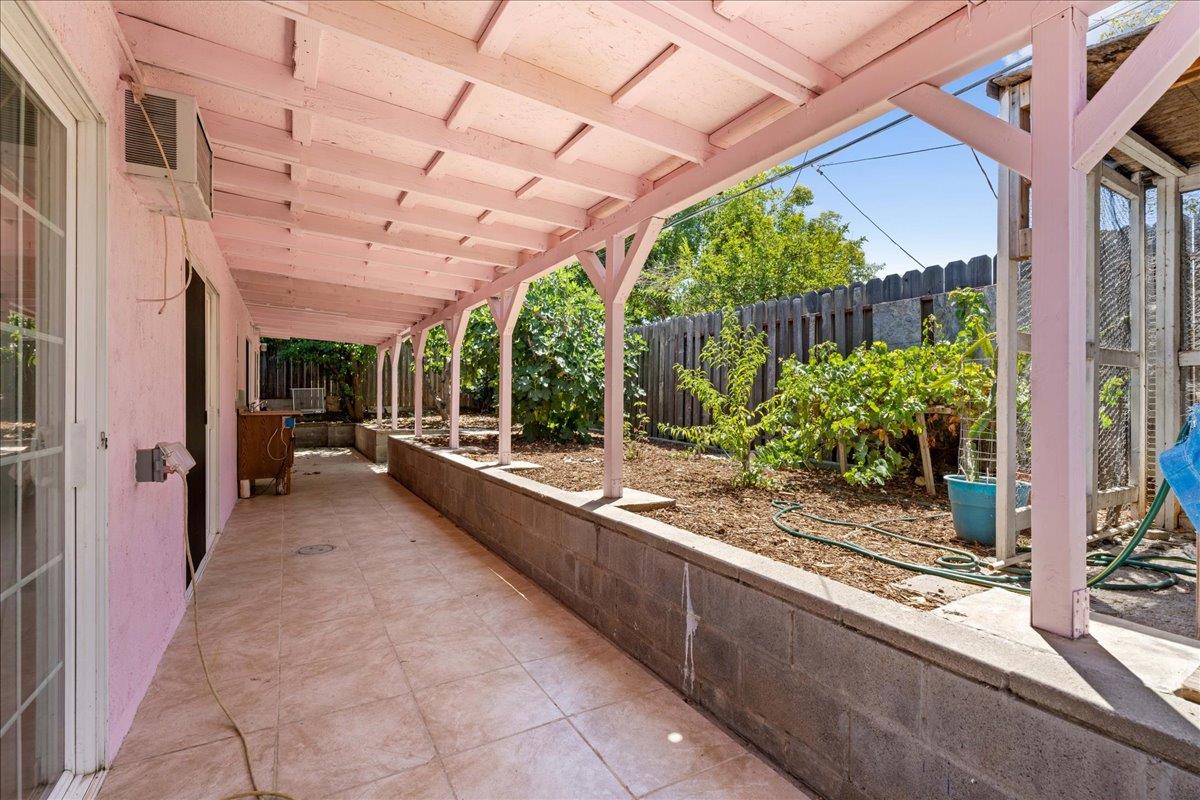 Detail Gallery Image 31 of 31 For 2117 Violet, Sacramento,  CA 95825 - 8 Beds | 4 Baths