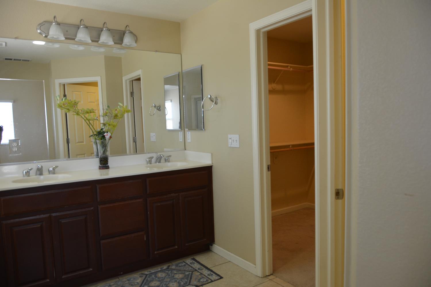 Detail Gallery Image 23 of 29 For 1492 Antioch Ct, Merced,  CA 95348 - 5 Beds | 2/1 Baths