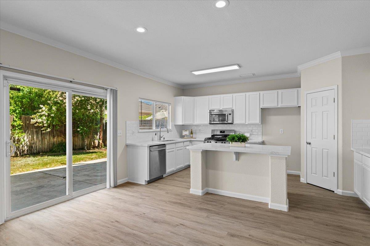 Detail Gallery Image 17 of 72 For 2520 Carnival Dr, Turlock,  CA 95380 - 5 Beds | 3 Baths