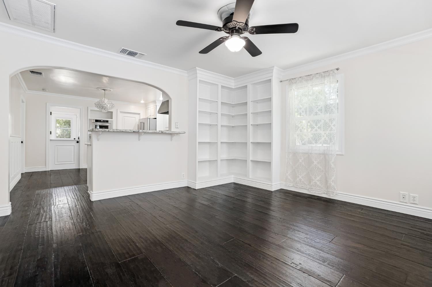 Detail Gallery Image 5 of 40 For 4516 Sierra View Way, Fair Oaks,  CA 95628 - 2 Beds | 1 Baths