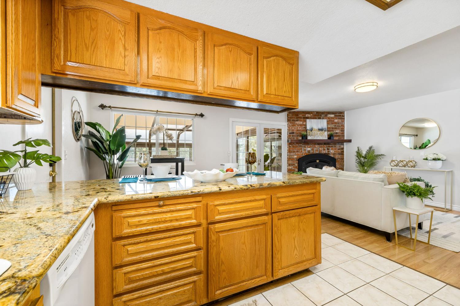 Detail Gallery Image 8 of 68 For 9480 Twin Lakes Ave, Orangevale,  CA 95662 - 3 Beds | 2 Baths