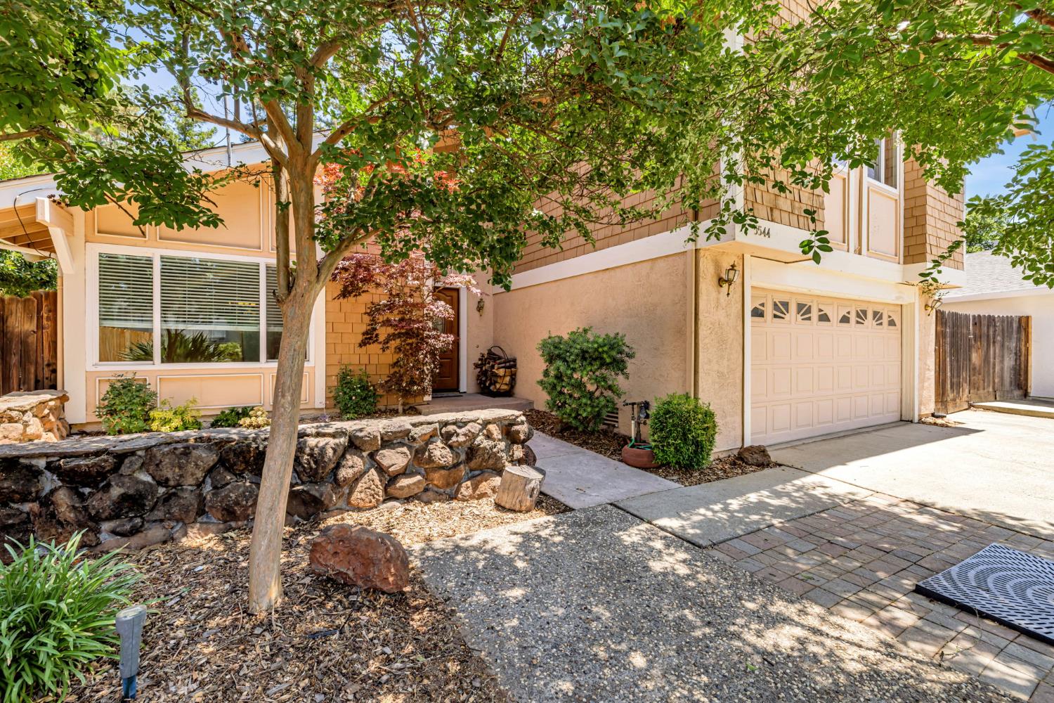 Detail Gallery Image 5 of 38 For 5544 Montia Ct, Orangevale,  CA 95662 - 4 Beds | 2/1 Baths