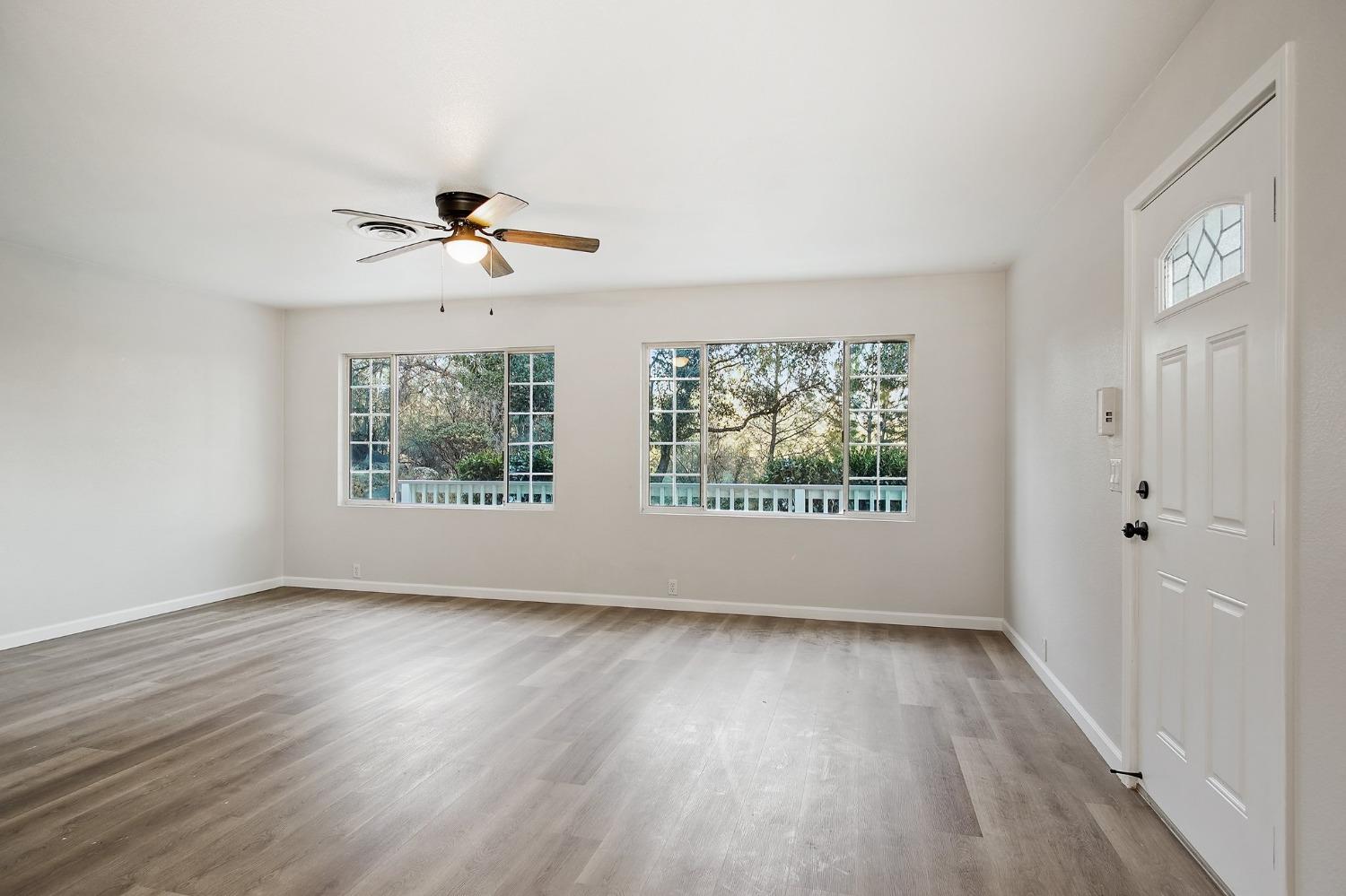 Detail Gallery Image 8 of 24 For 20718 Lower Hillview Dr, Sonora,  CA 95370 - 2 Beds | 2 Baths