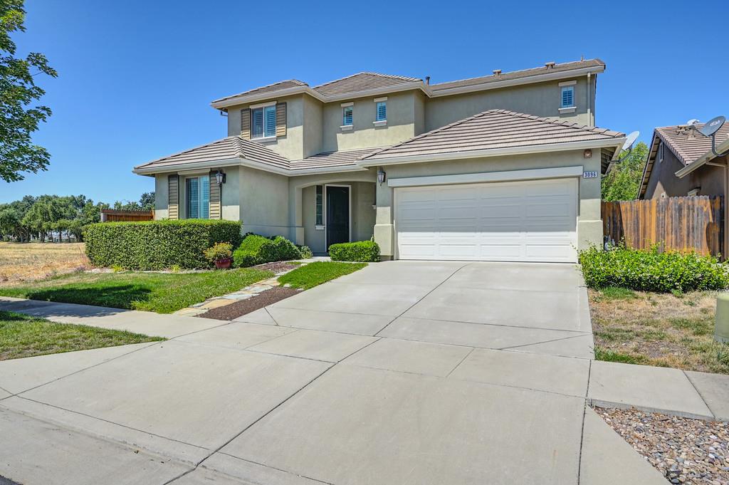 Detail Gallery Image 1 of 40 For 3096 Apache St, West Sacramento,  CA 95691 - 4 Beds | 3 Baths