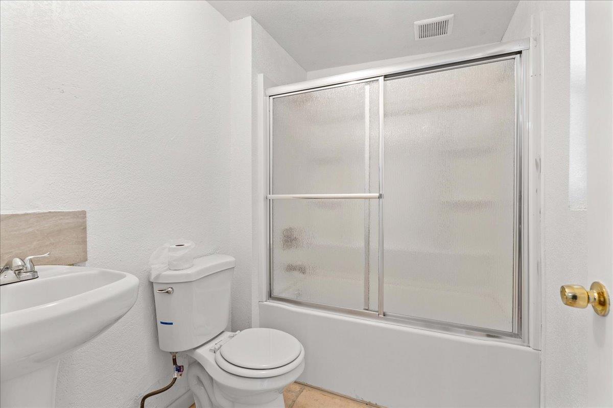 Detail Gallery Image 25 of 31 For 2117 Violet, Sacramento,  CA 95825 - 8 Beds | 4 Baths