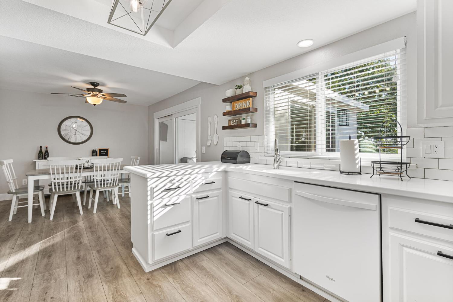 Detail Gallery Image 6 of 29 For 3960 Rustic Rd, Cameron Park,  CA 95682 - 3 Beds | 2 Baths
