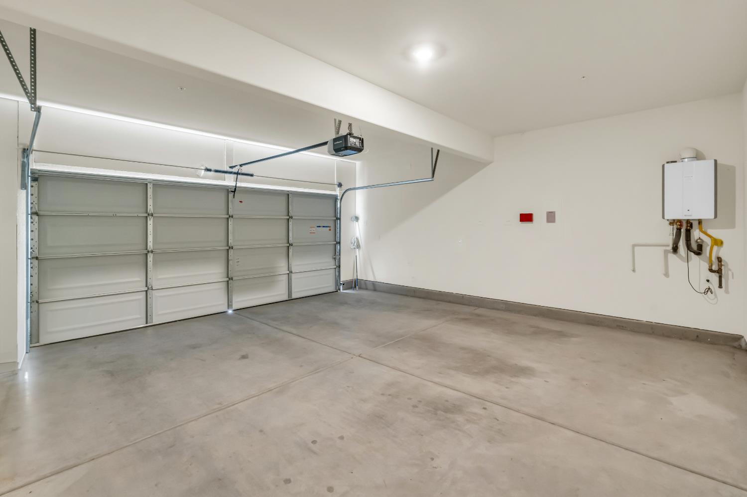 Detail Gallery Image 20 of 29 For 4055 Prosser St, West Sacramento,  CA 95691 - 3 Beds | 2/1 Baths
