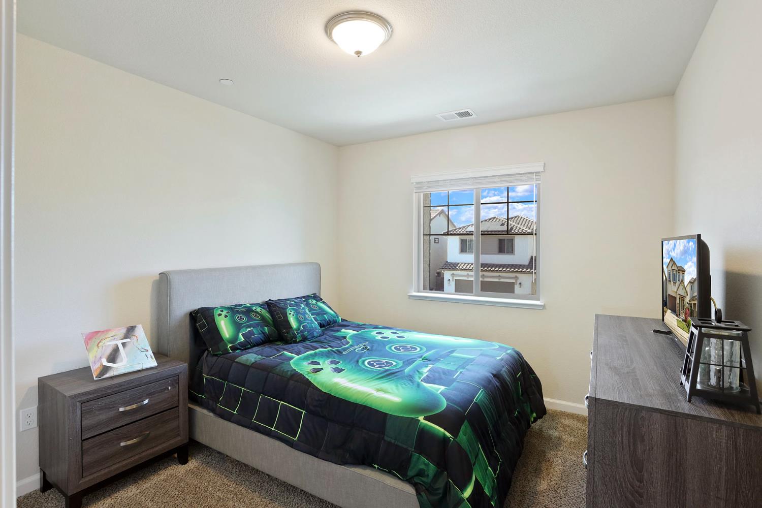 Detail Gallery Image 28 of 33 For 1540 Aspire Way, Modesto,  CA 95356 - 5 Beds | 2/1 Baths
