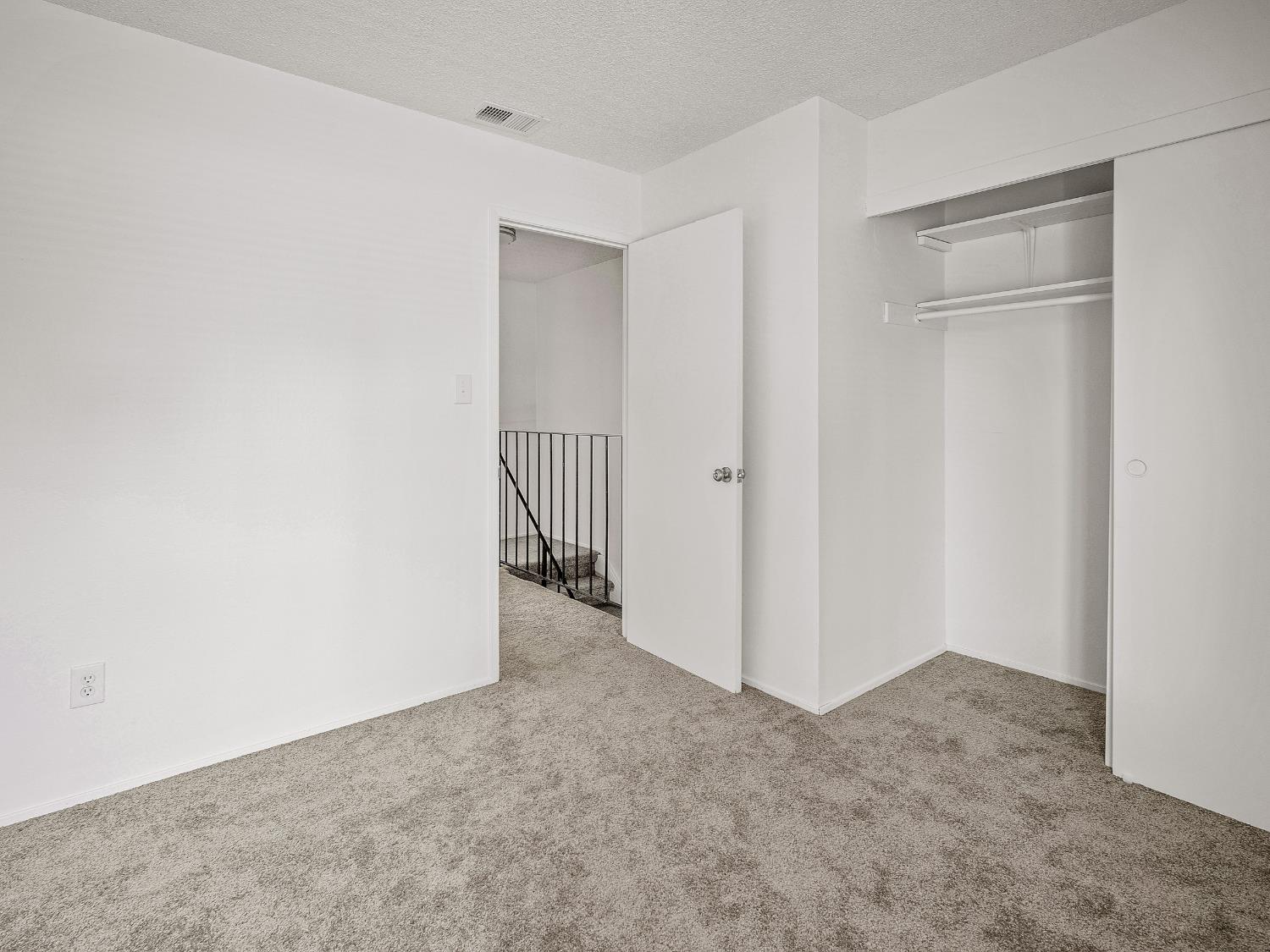 Detail Gallery Image 12 of 24 For 8881 La Riviera Dr #C,  Sacramento,  CA 95826 - 3 Beds | 1/1 Baths