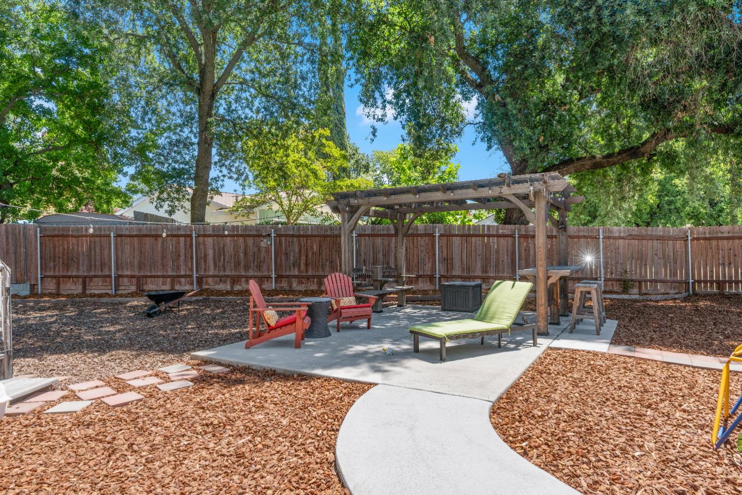 Detail Gallery Image 45 of 60 For 6936 Kon Tiki Dr, Orangevale,  CA 95662 - 4 Beds | 2/1 Baths