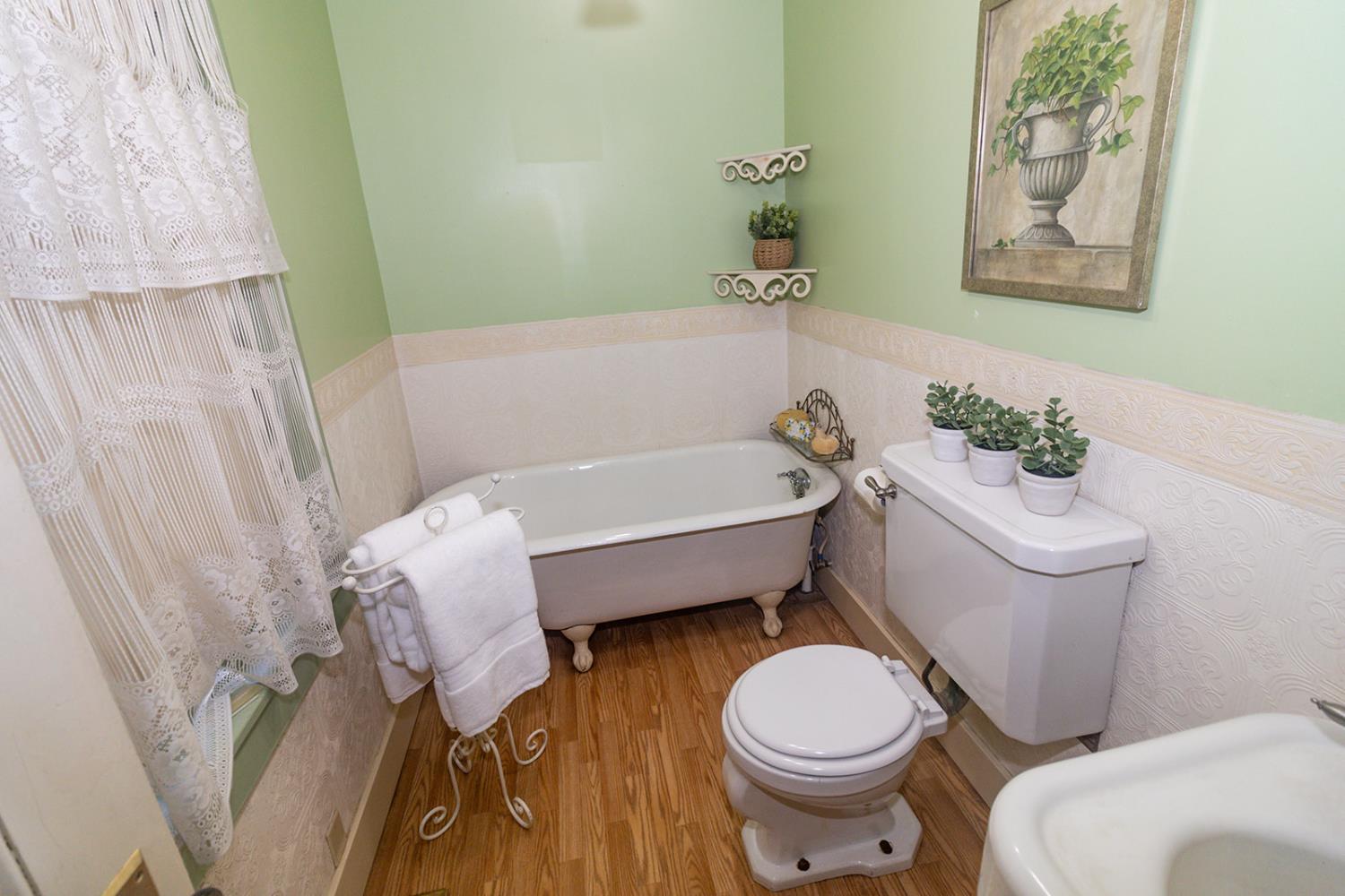 Detail Gallery Image 29 of 59 For 603 1st St, Woodland,  CA 95695 - 3 Beds | 2 Baths