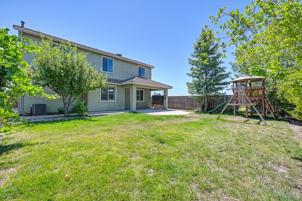 Detail Gallery Image 30 of 40 For 3096 Apache St, West Sacramento,  CA 95691 - 4 Beds | 3 Baths