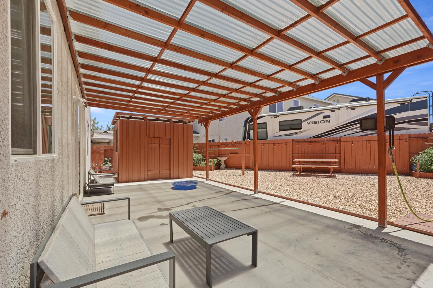 Detail Gallery Image 6 of 35 For 692 Arlene Ct, Galt,  CA 95632 - 4 Beds | 2/1 Baths