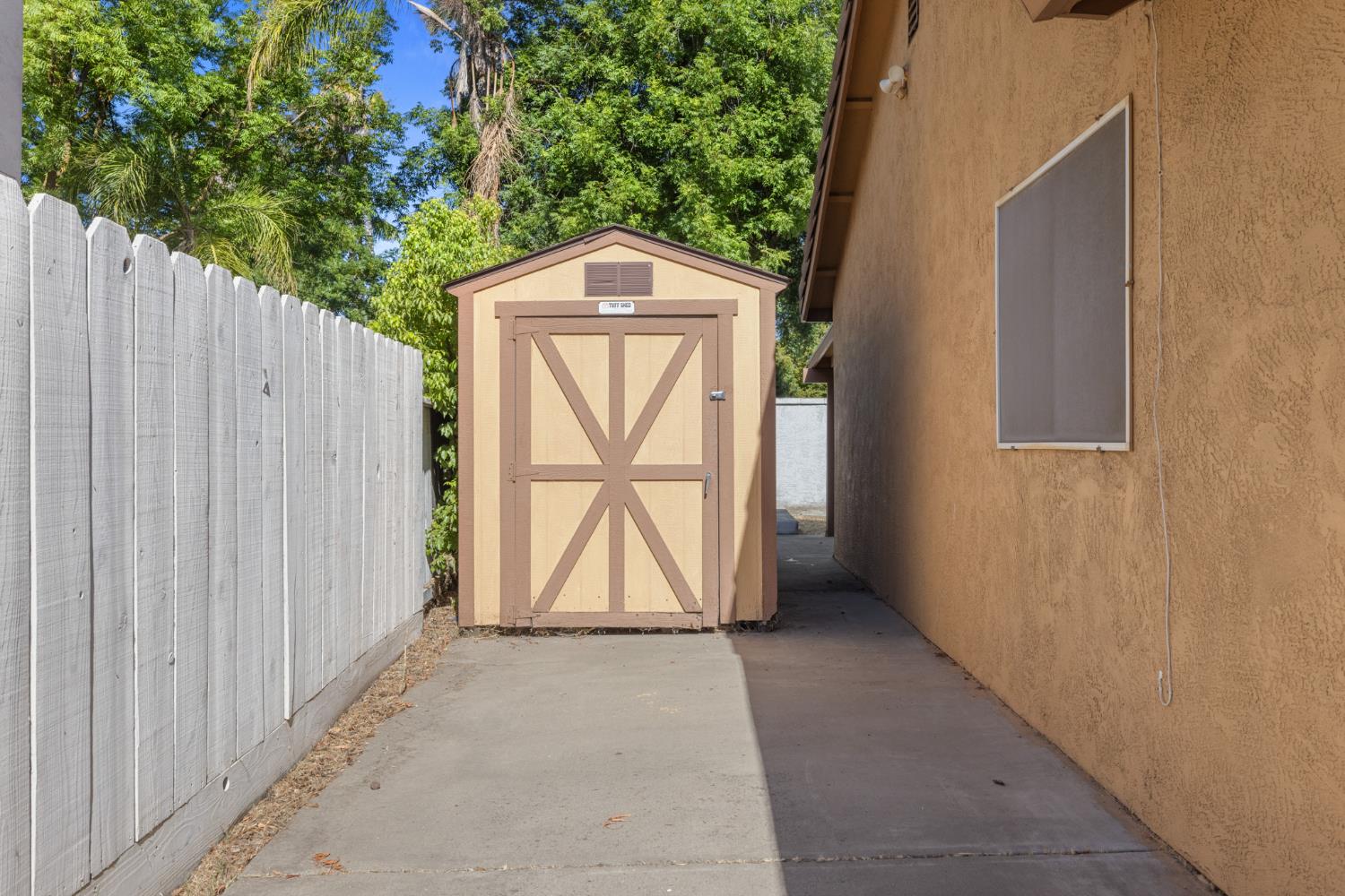 Detail Gallery Image 33 of 33 For 633 Waddell Way, Modesto,  CA 95357 - 3 Beds | 2 Baths