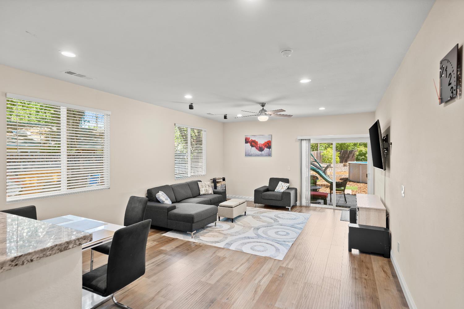 Detail Gallery Image 21 of 60 For 6936 Kon Tiki Dr, Orangevale,  CA 95662 - 4 Beds | 2/1 Baths