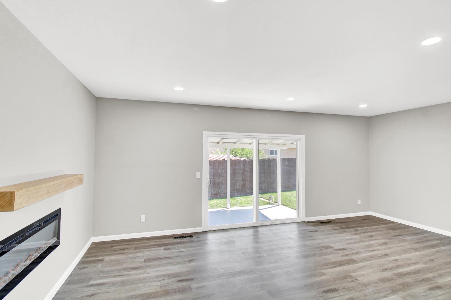 Detail Gallery Image 25 of 45 For 3212 Lotus Ct, Ceres,  CA 95307 - 3 Beds | 2 Baths