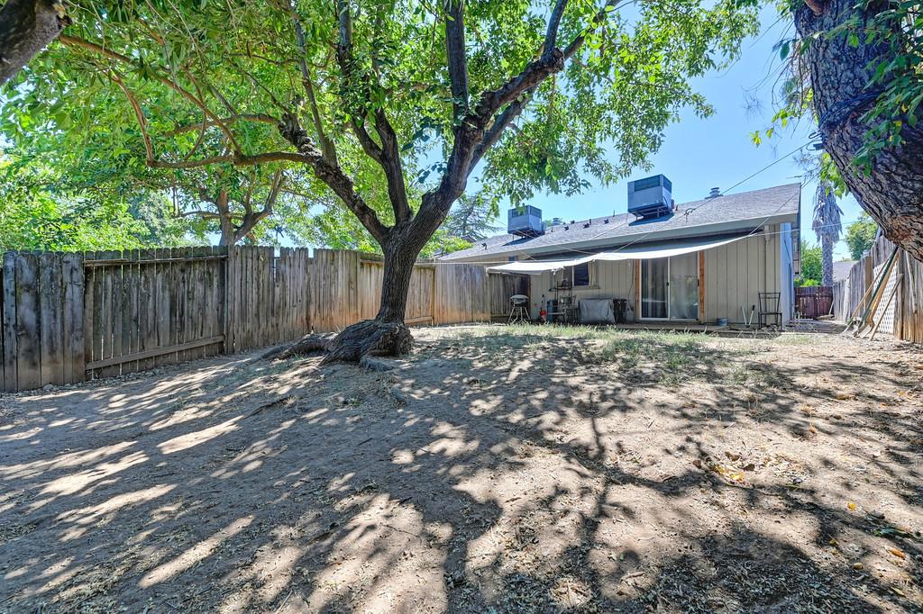 Detail Gallery Image 21 of 40 For 5500 E Knoll Dr, Fair Oaks,  CA 95628 - – Beds | – Baths