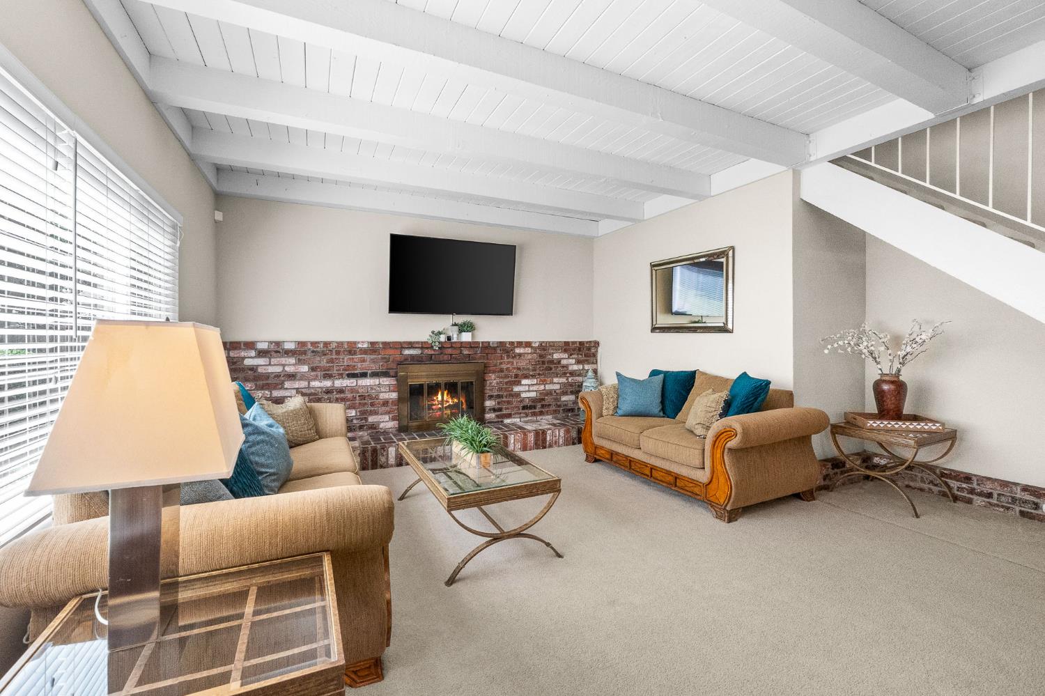 Detail Gallery Image 8 of 41 For 8107 Peppertree Rd, Dublin,  CA 94568 - 4 Beds | 2 Baths