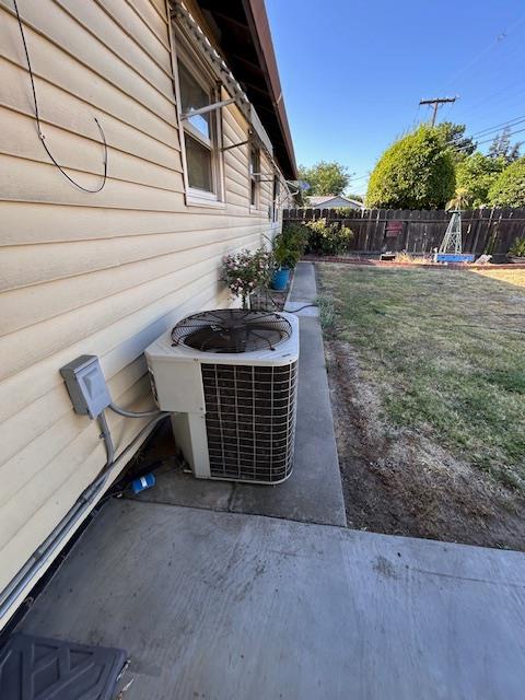 Detail Gallery Image 14 of 16 For 2108 Aloha Way, Modesto,  CA 95350 - 3 Beds | 1 Baths
