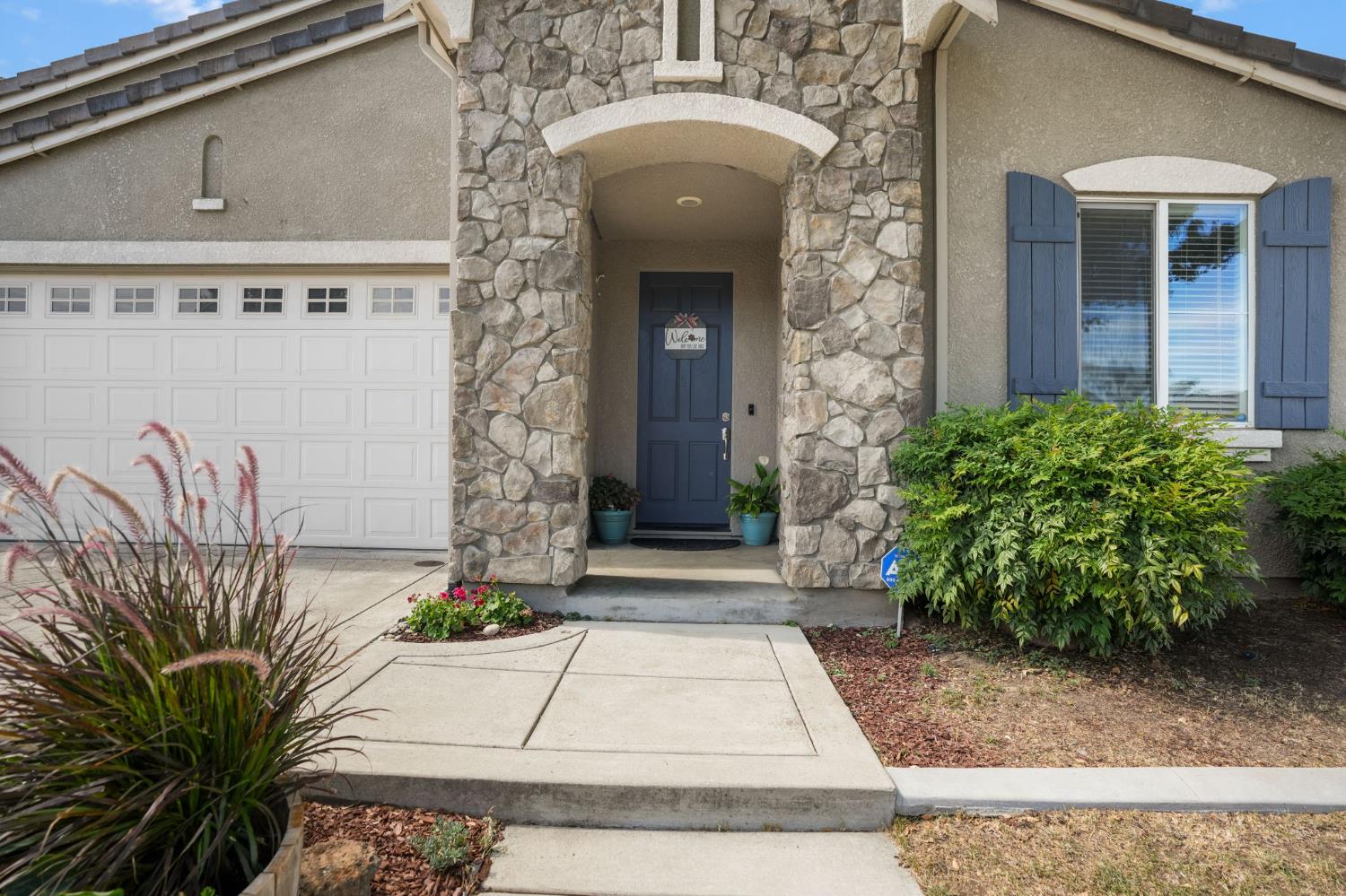 Detail Gallery Image 4 of 41 For 2512 Cancun Ct, Modesto,  CA 95355 - 3 Beds | 2/1 Baths