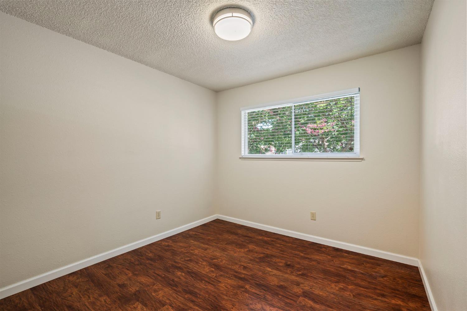 Detail Gallery Image 26 of 32 For 3331 Calico Ct, Sacramento,  CA 95826 - 3 Beds | 2 Baths