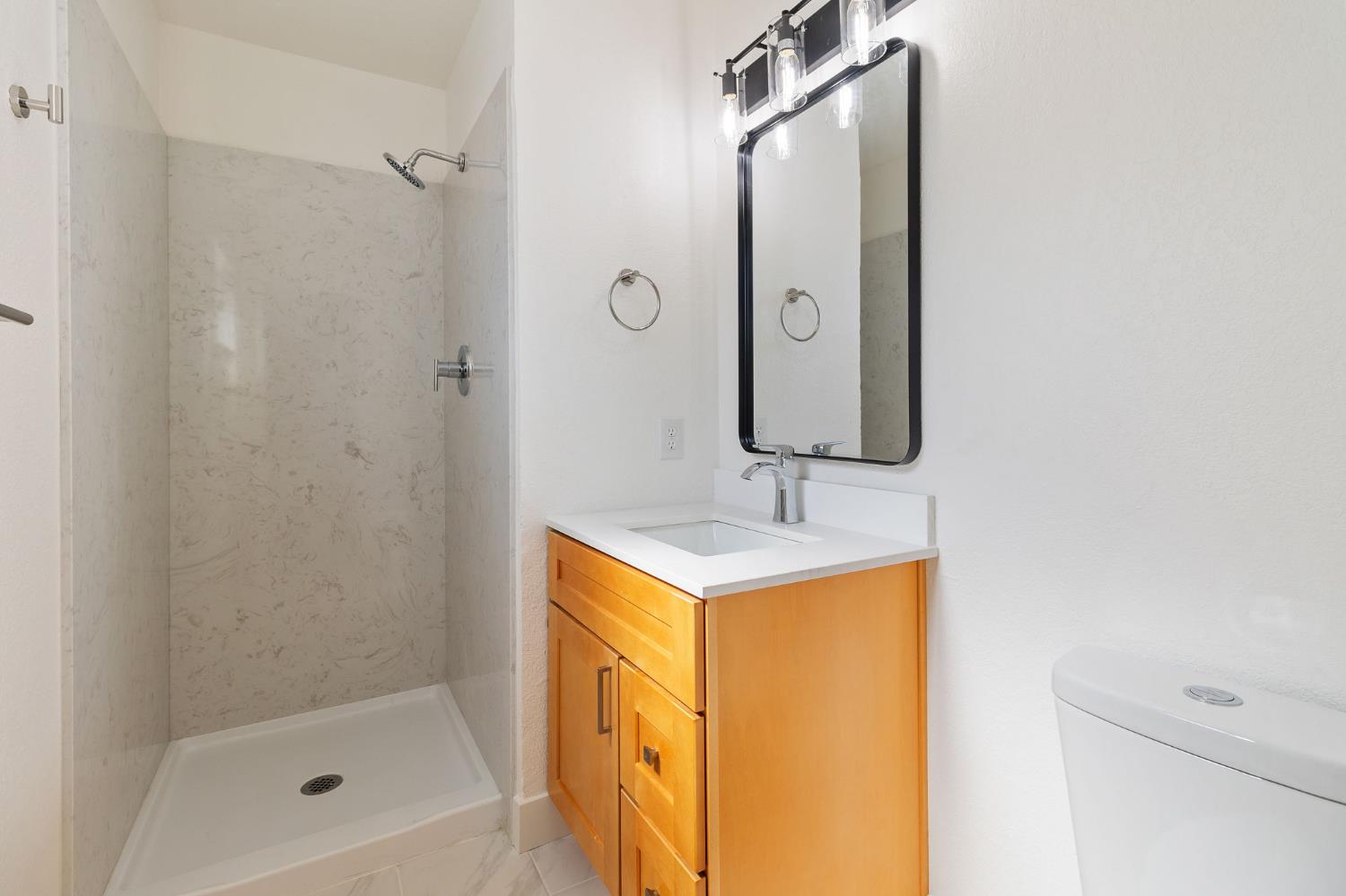 Detail Gallery Image 14 of 17 For 3505 Akeby Dr, Modesto,  CA 95356 - 3 Beds | 2 Baths