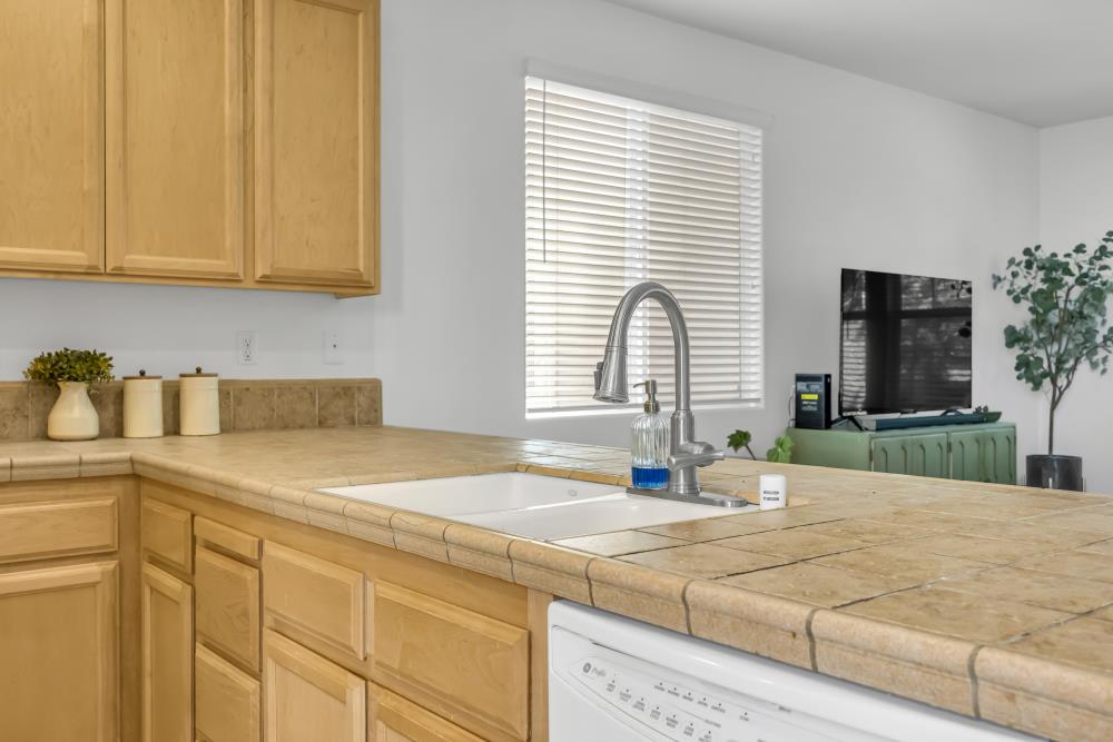 Detail Gallery Image 13 of 48 For 2582 Aimonetti Ave, Sacramento,  CA 95833 - 3 Beds | 2/1 Baths