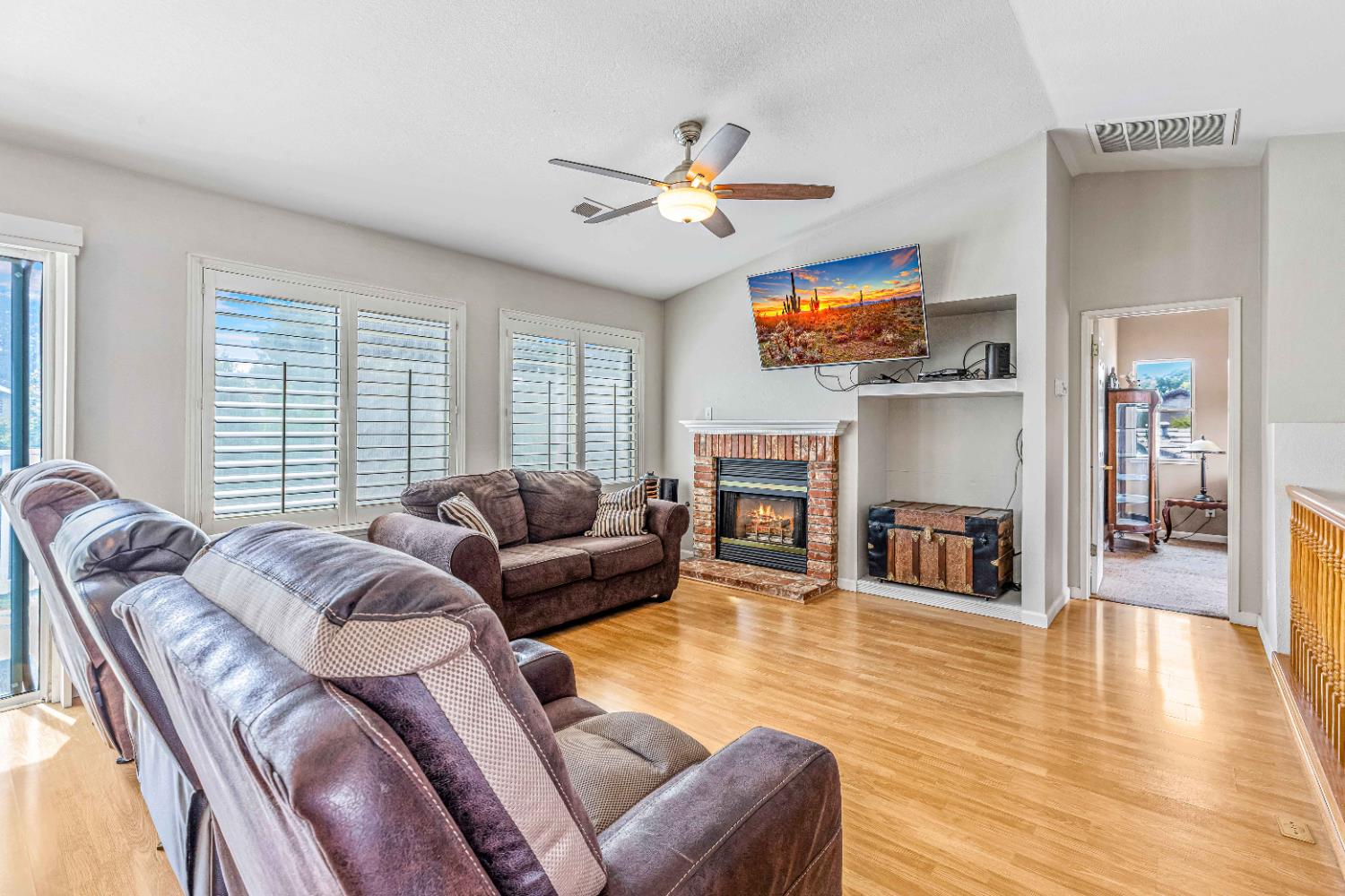 Detail Gallery Image 11 of 32 For 7003 Royal Links Dr, Riverbank,  CA 95367 - 4 Beds | 2/1 Baths