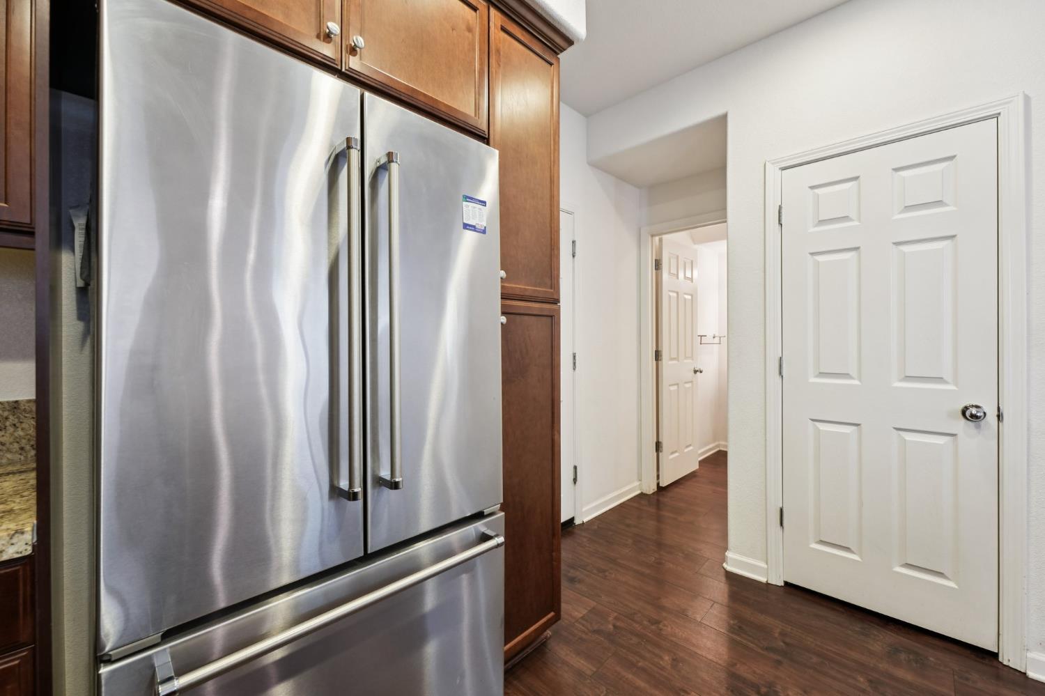 Detail Gallery Image 10 of 45 For 818 Queen Palm Ln, Brentwood,  CA 94513 - 3 Beds | 2/1 Baths