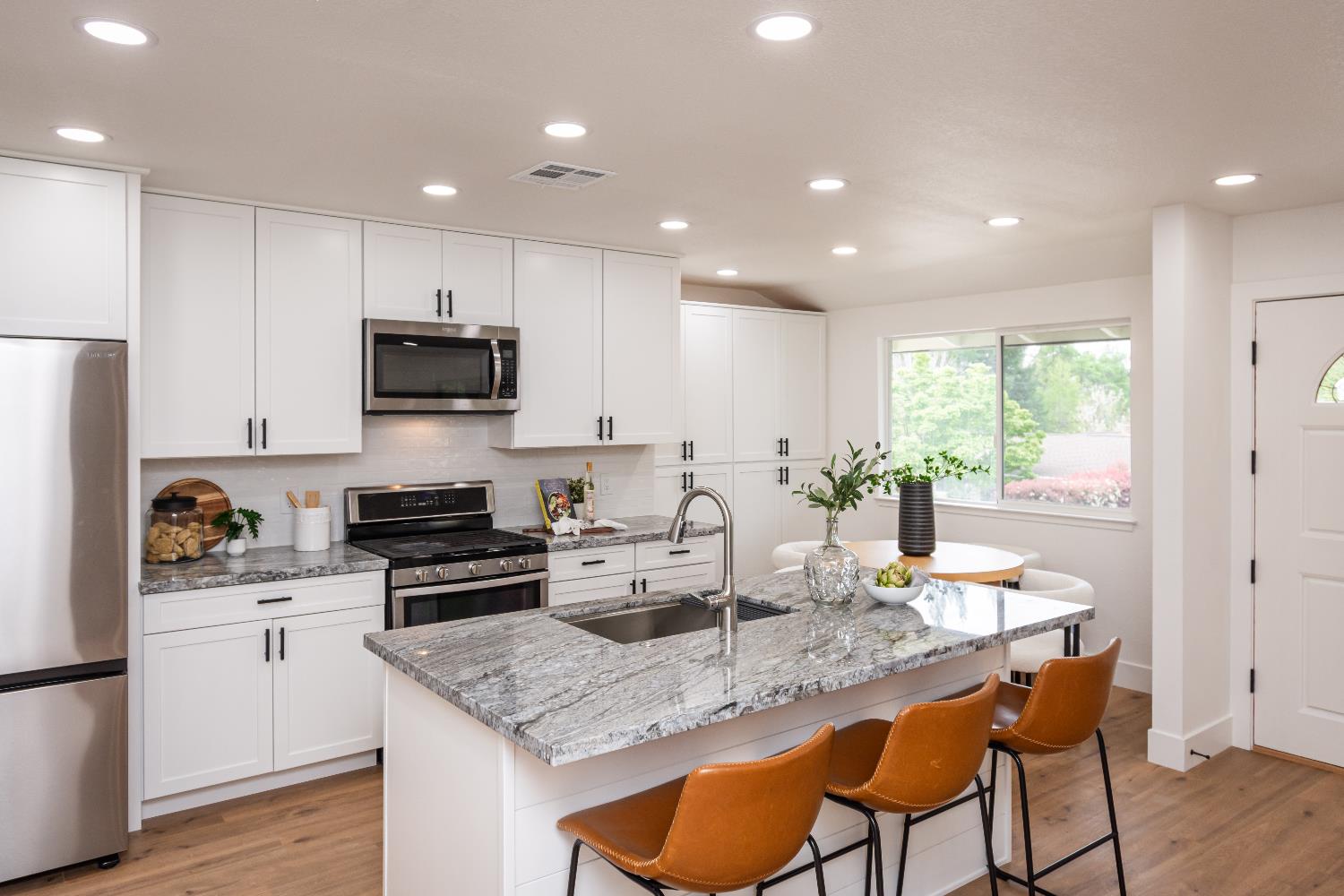 Detail Gallery Image 29 of 62 For 4924 Buena Vista Ave, Fair Oaks,  CA 95628 - 3 Beds | 2 Baths