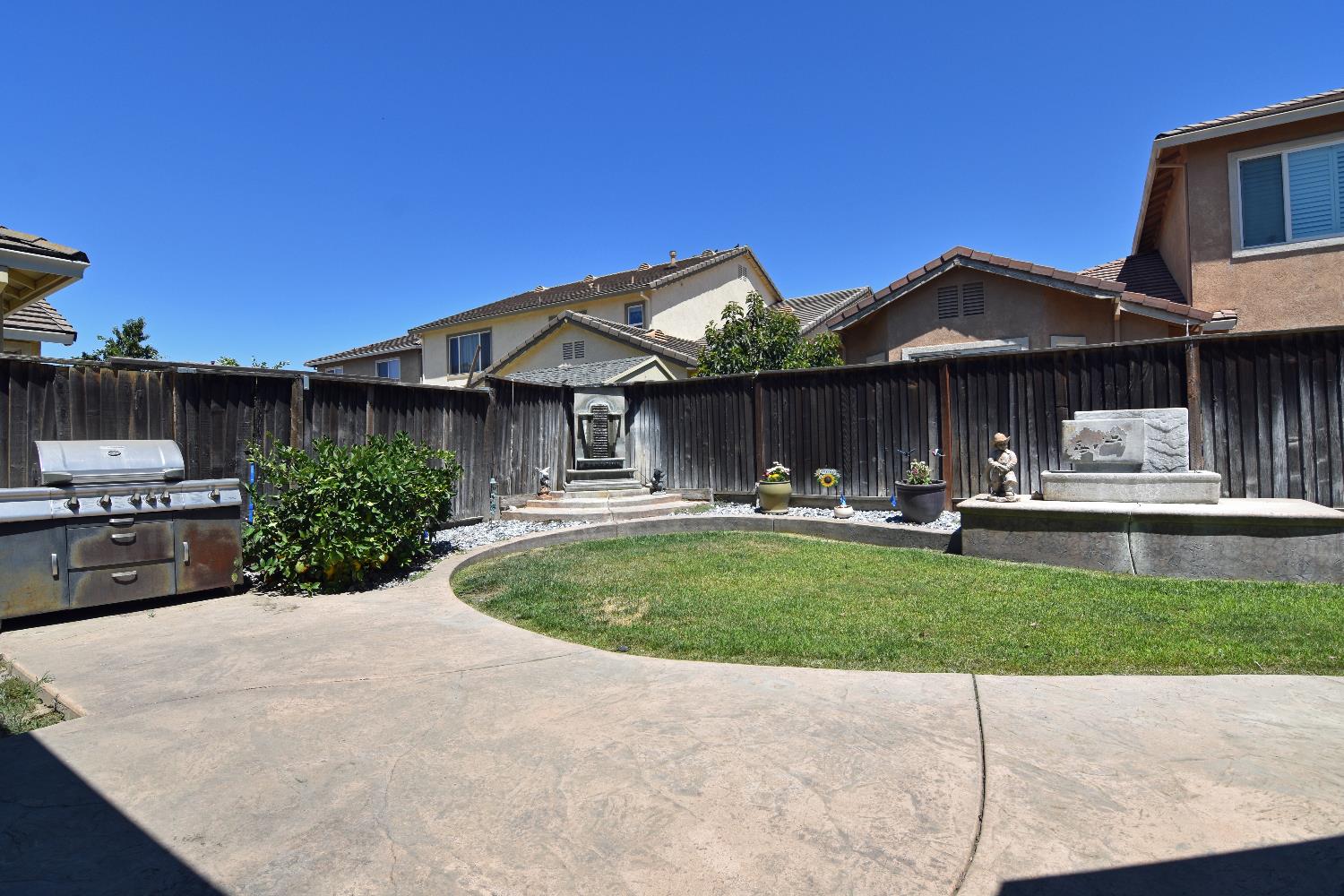 Detail Gallery Image 53 of 62 For 1923 Greenfield Dr, Turlock,  CA 95382 - 5 Beds | 3 Baths