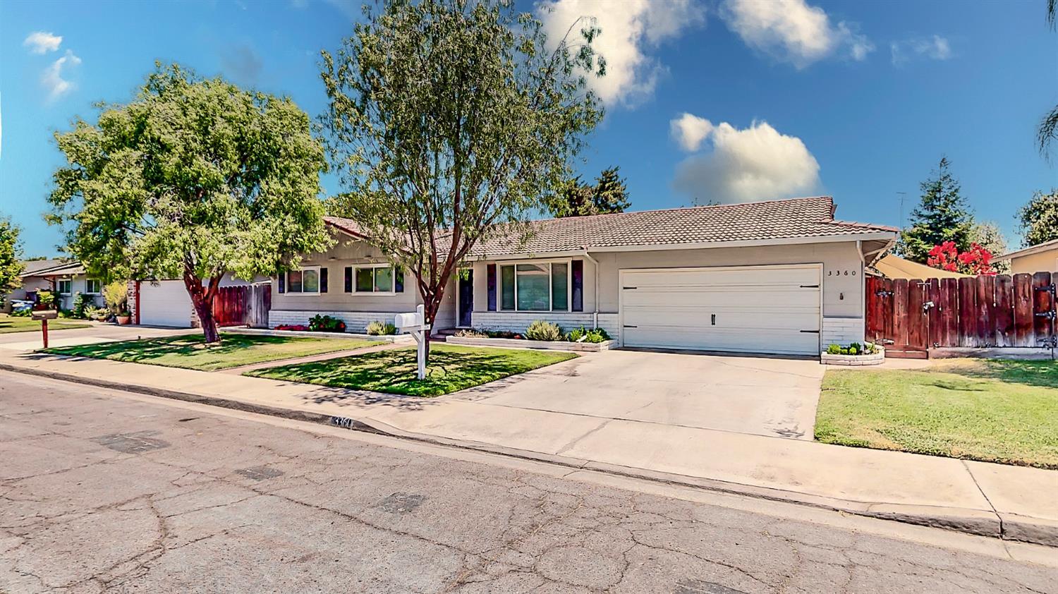Detail Gallery Image 4 of 49 For 3360 Vanderbilt Ave, Turlock,  CA 95382 - 3 Beds | 2 Baths