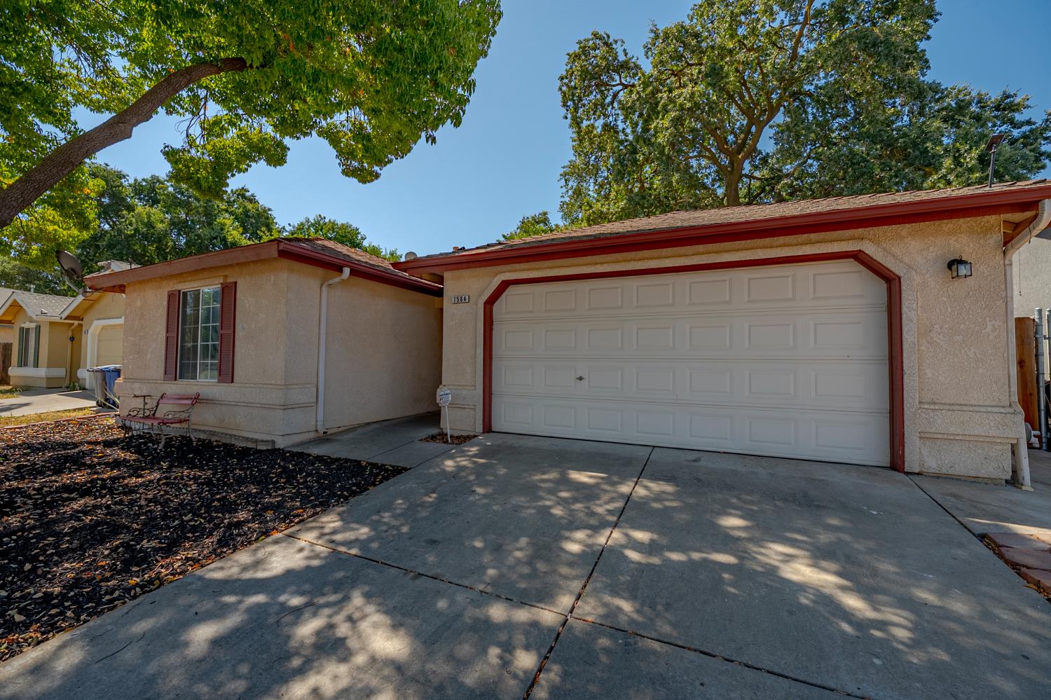 Detail Gallery Image 3 of 36 For 1584 Portola Way, Merced,  CA 95348 - 3 Beds | 2 Baths