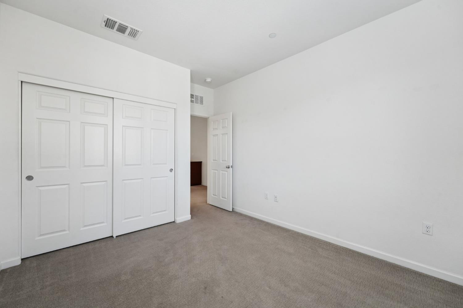 Detail Gallery Image 33 of 45 For 818 Queen Palm Ln, Brentwood,  CA 94513 - 3 Beds | 2/1 Baths