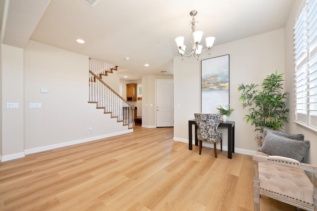 Detail Gallery Image 12 of 40 For 3096 Apache St, West Sacramento,  CA 95691 - 4 Beds | 3 Baths
