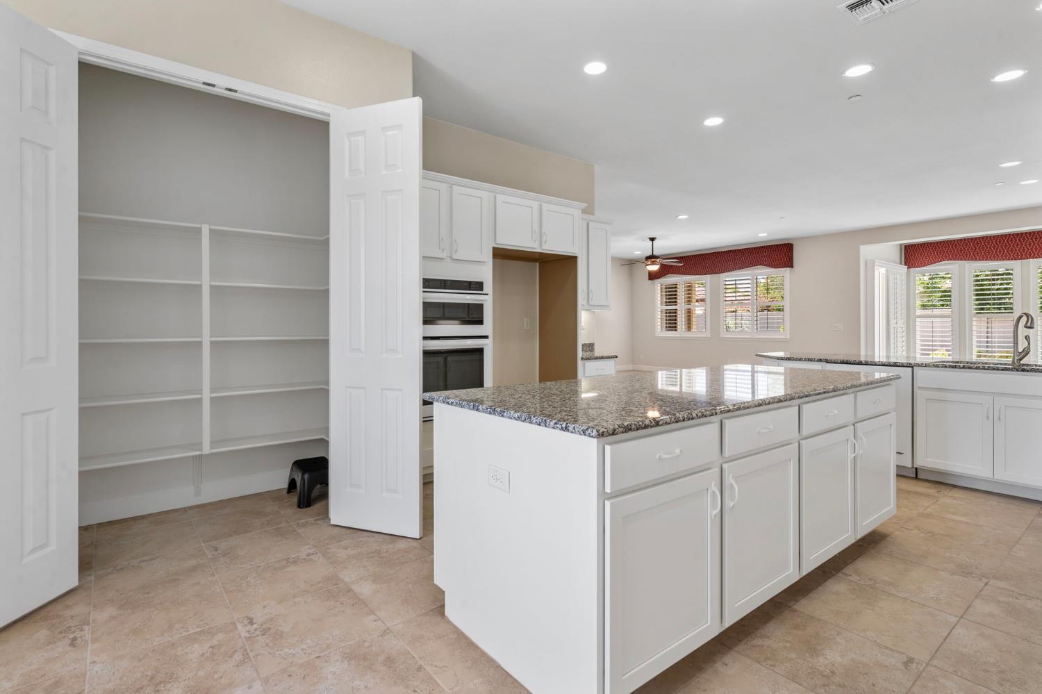 Detail Gallery Image 23 of 55 For 1264 Elm Ridge St, Manteca,  CA 95336 - 3 Beds | 2/1 Baths