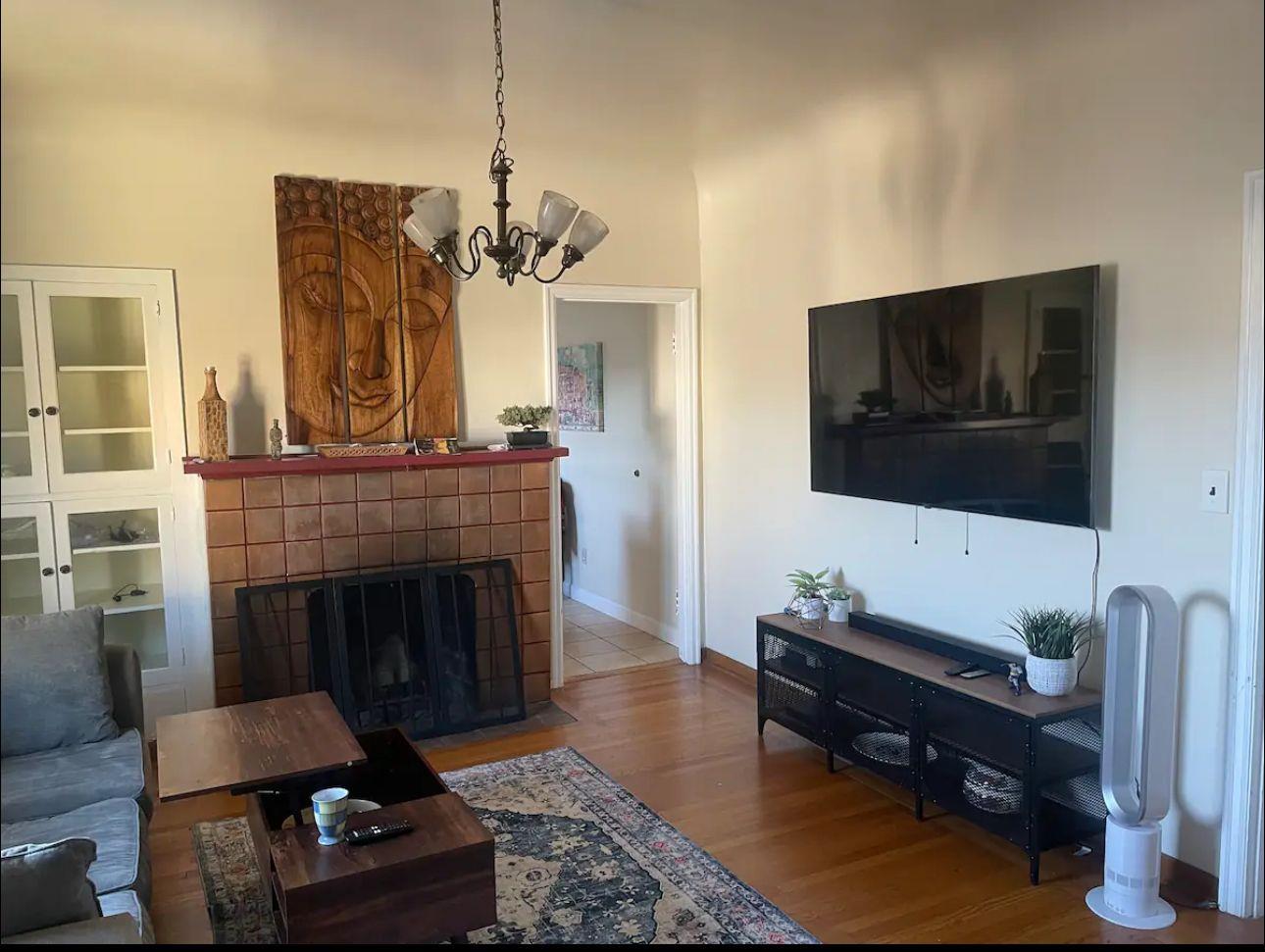 Detail Gallery Image 3 of 12 For 159 John, Oakland,  CA 94611 - 2 Beds | 1 Baths