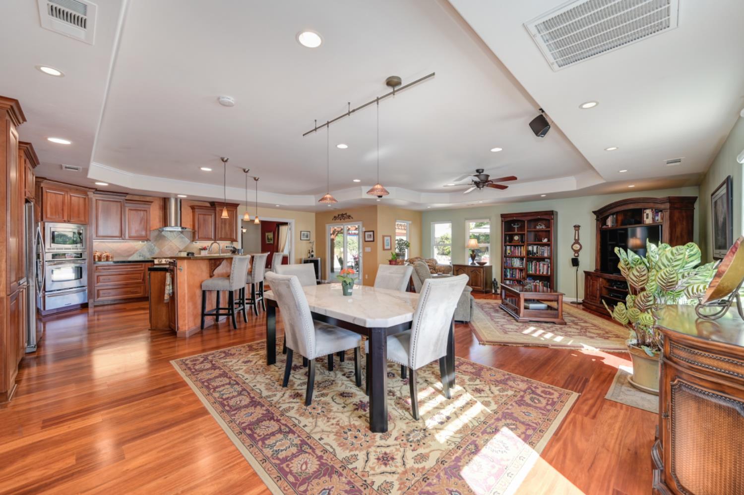 Detail Gallery Image 19 of 42 For 2421 Huckleberry Ln, Valley Springs,  CA 95252 - 3 Beds | 2 Baths