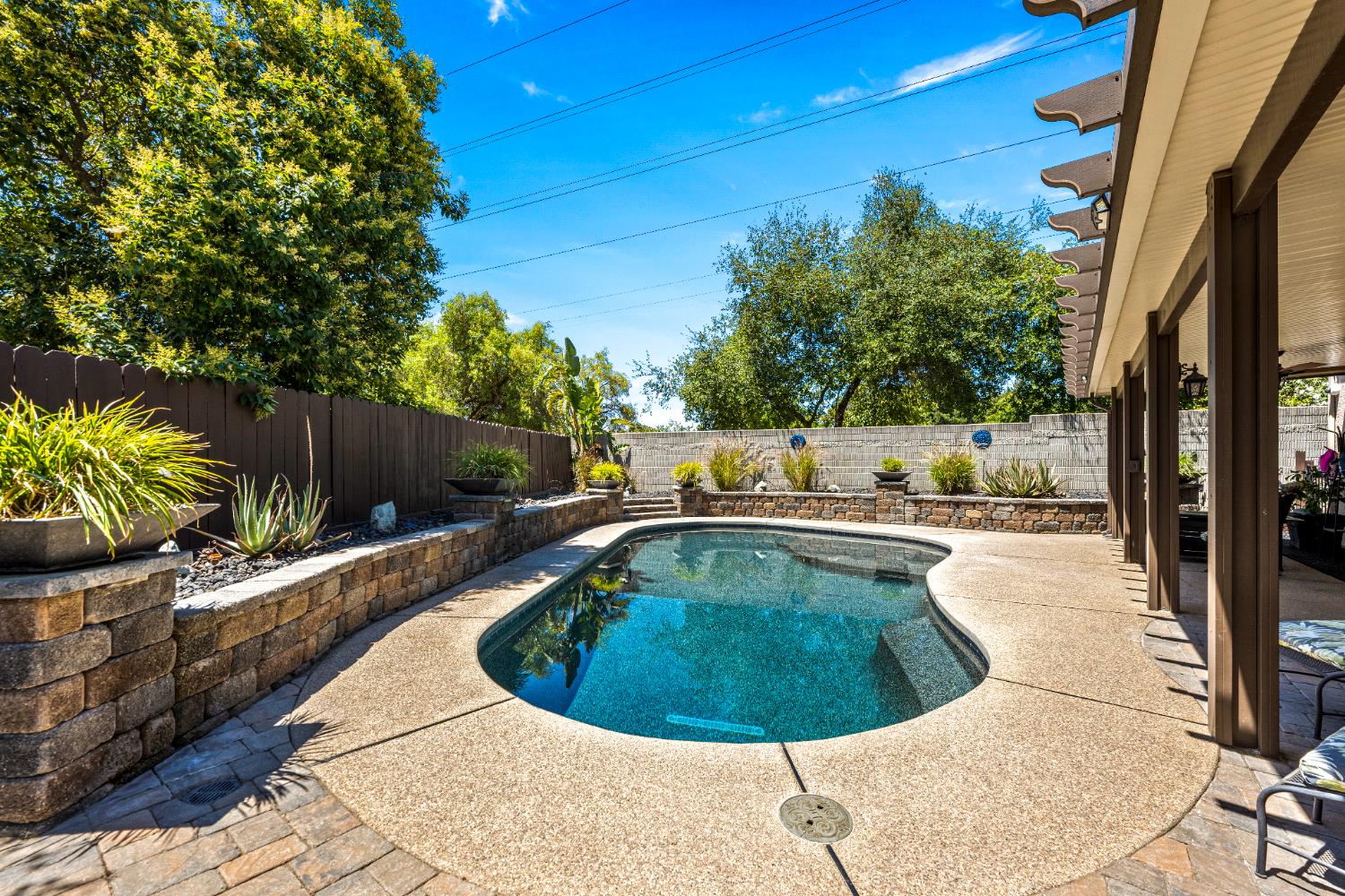 Detail Gallery Image 40 of 57 For 5100 Homeland Ct, Antelope,  CA 95843 - 6 Beds | 3 Baths